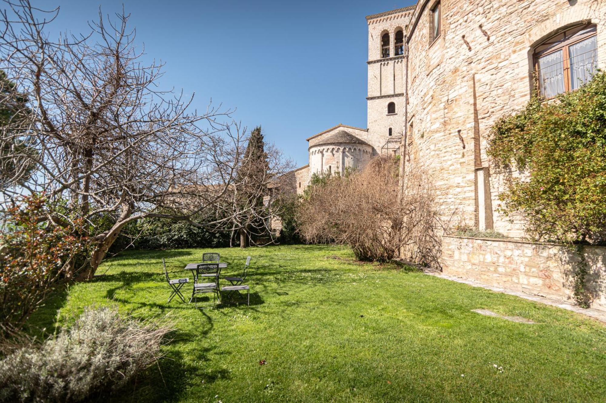 Residenza D'Epoca San Crispino Aparthotel อัสซิซี ภายนอก รูปภาพ