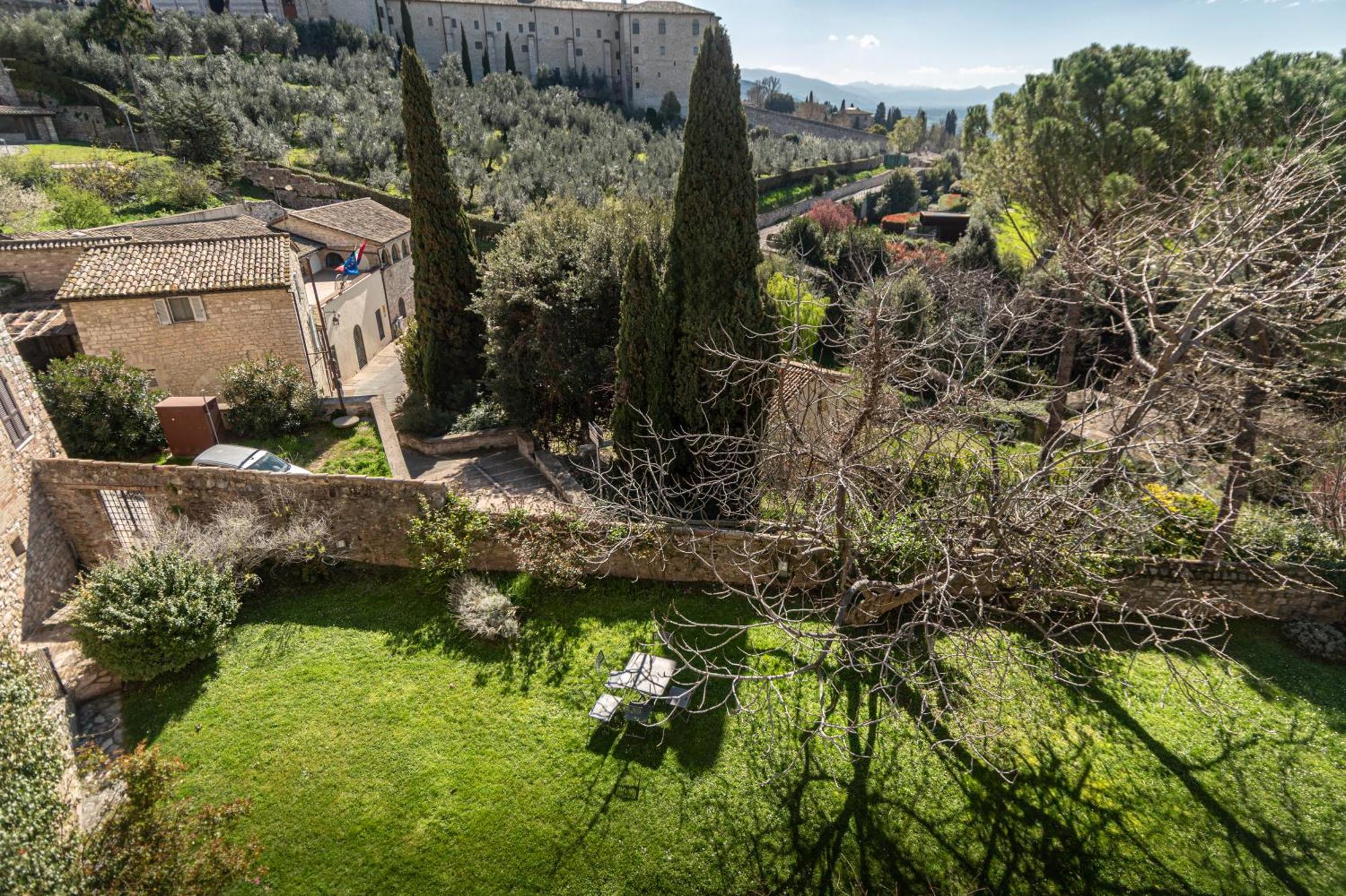 Residenza D'Epoca San Crispino Aparthotel อัสซิซี ภายนอก รูปภาพ