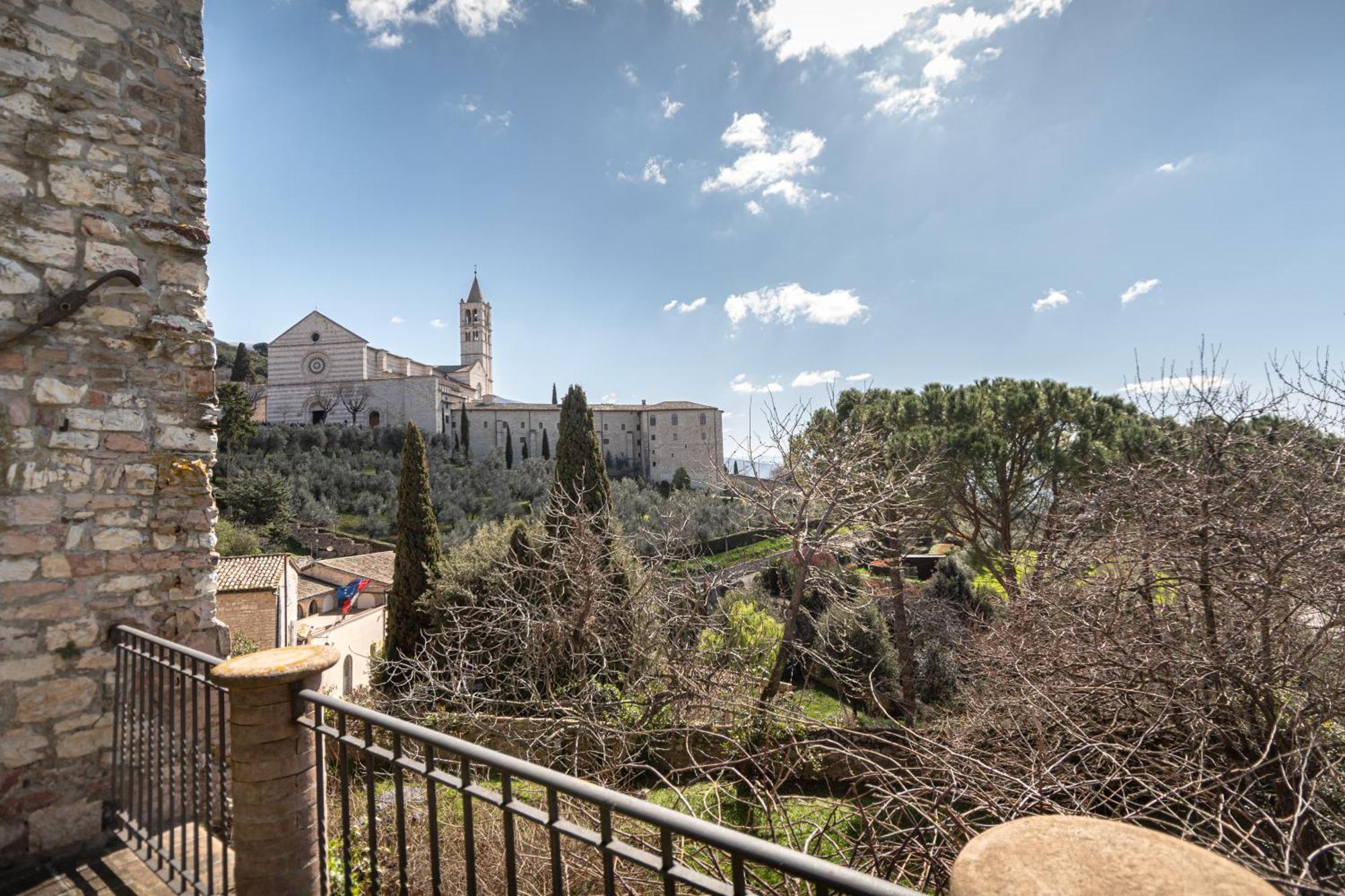 Residenza D'Epoca San Crispino Aparthotel อัสซิซี ภายนอก รูปภาพ