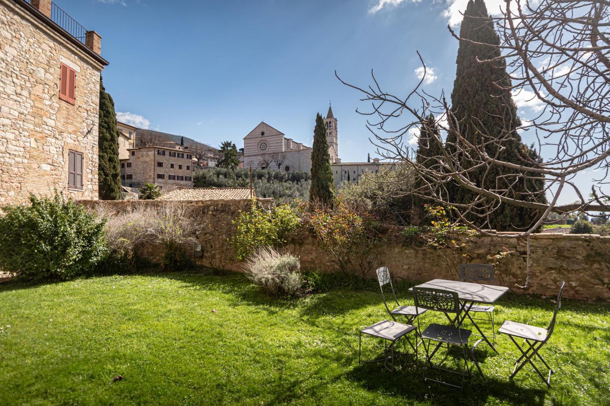 Residenza D'Epoca San Crispino Aparthotel อัสซิซี ภายนอก รูปภาพ