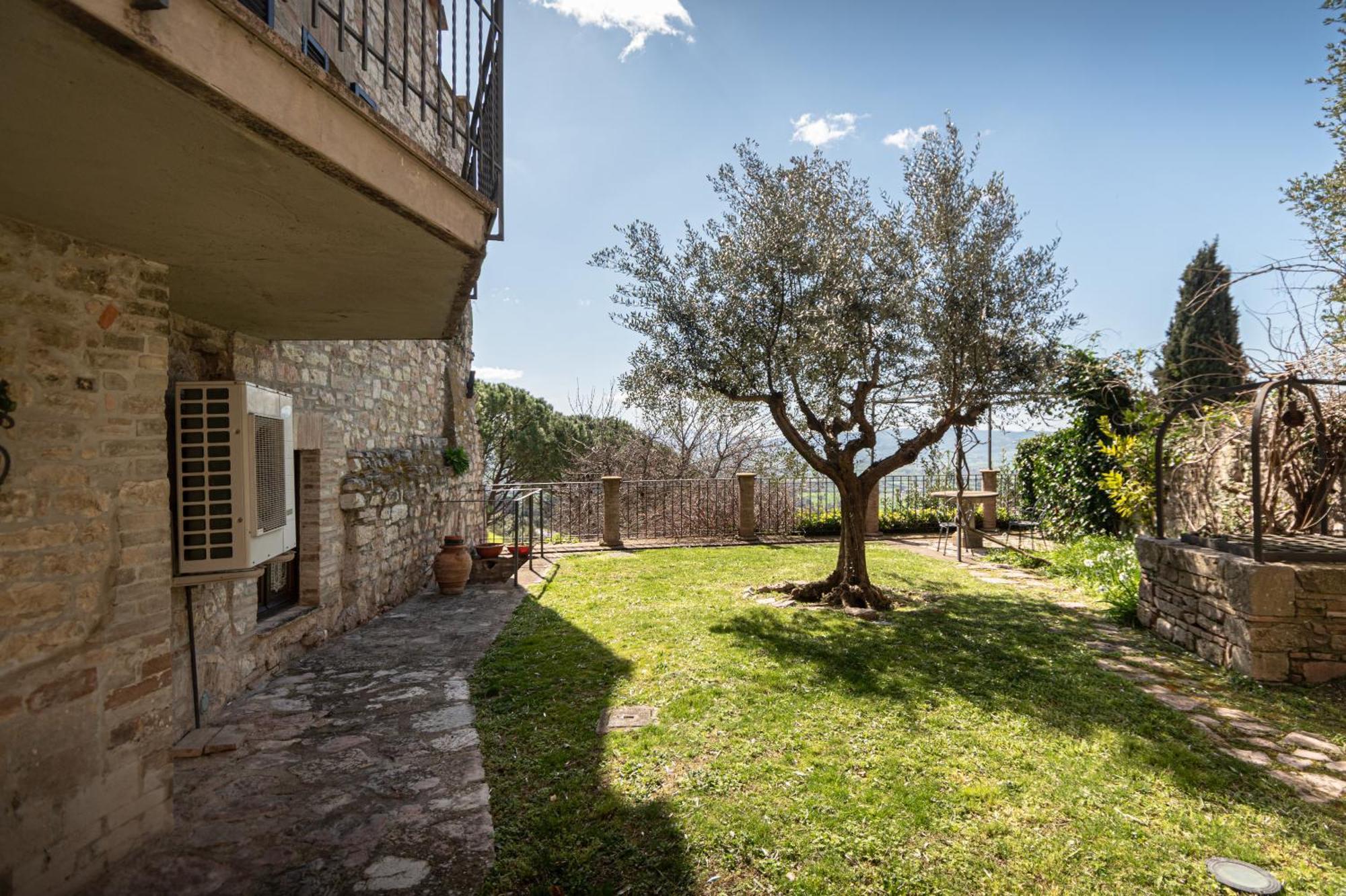 Residenza D'Epoca San Crispino Aparthotel อัสซิซี ภายนอก รูปภาพ